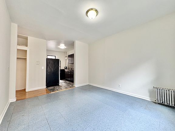 3rd image of 2322 Loring Pl N APT 3C