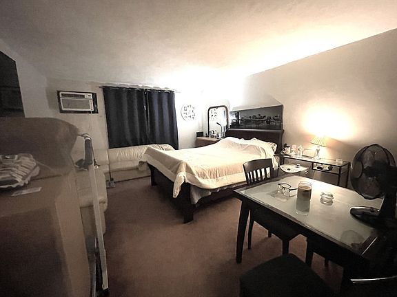 4th image of 27 Gordon St APT 305