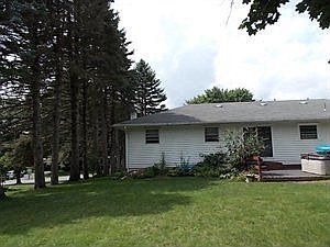 5th image of 3 Skylark Dr