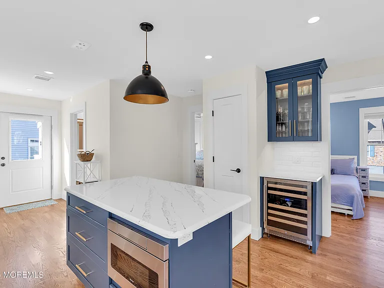 455 Main St E — Photo 24