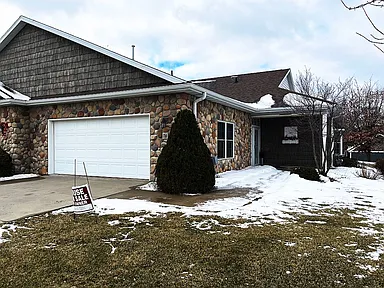 76 Creekside Ct — exterior photo
