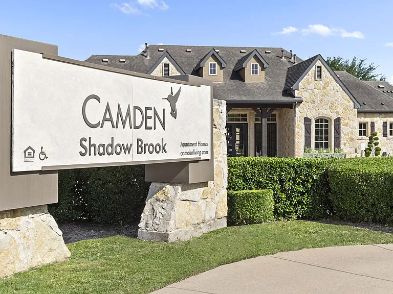 Camden Shadow Brook — Photo 52