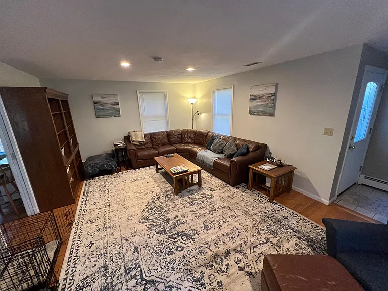 52 Dascomb Rd — Photo 5