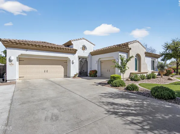 898 W GROVE Street, Litchfield Park, AZ 85340