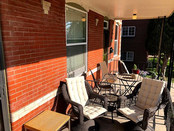 Front patio away from the street.