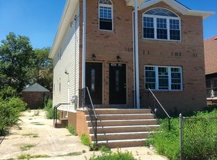 14320 185th St, Springfield Gardens, NY 11413