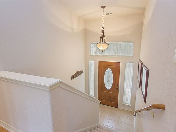 4th image of 21643 High Dr