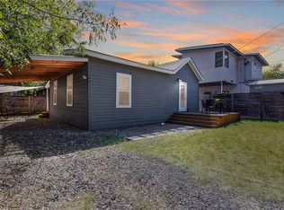 2102 E 14th St #B, Austin, TX 78702