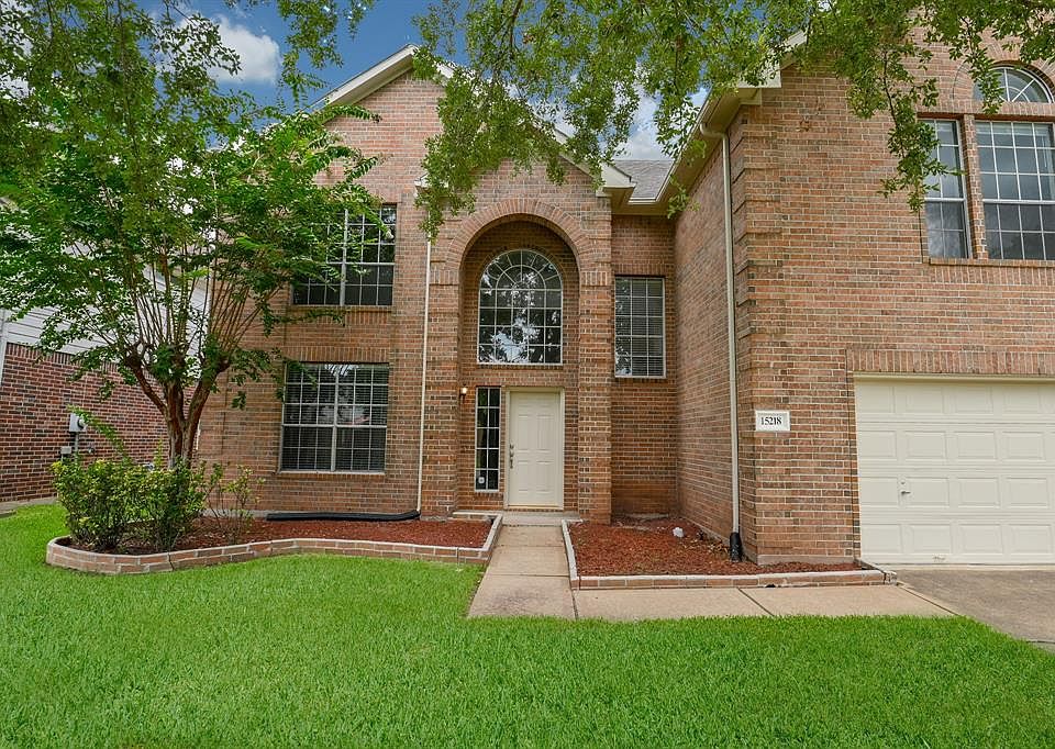 1st image of 15218 Hidden Hollow Ln