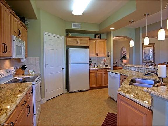 5th image of 21320 Pelican Sound Dr Unit 102