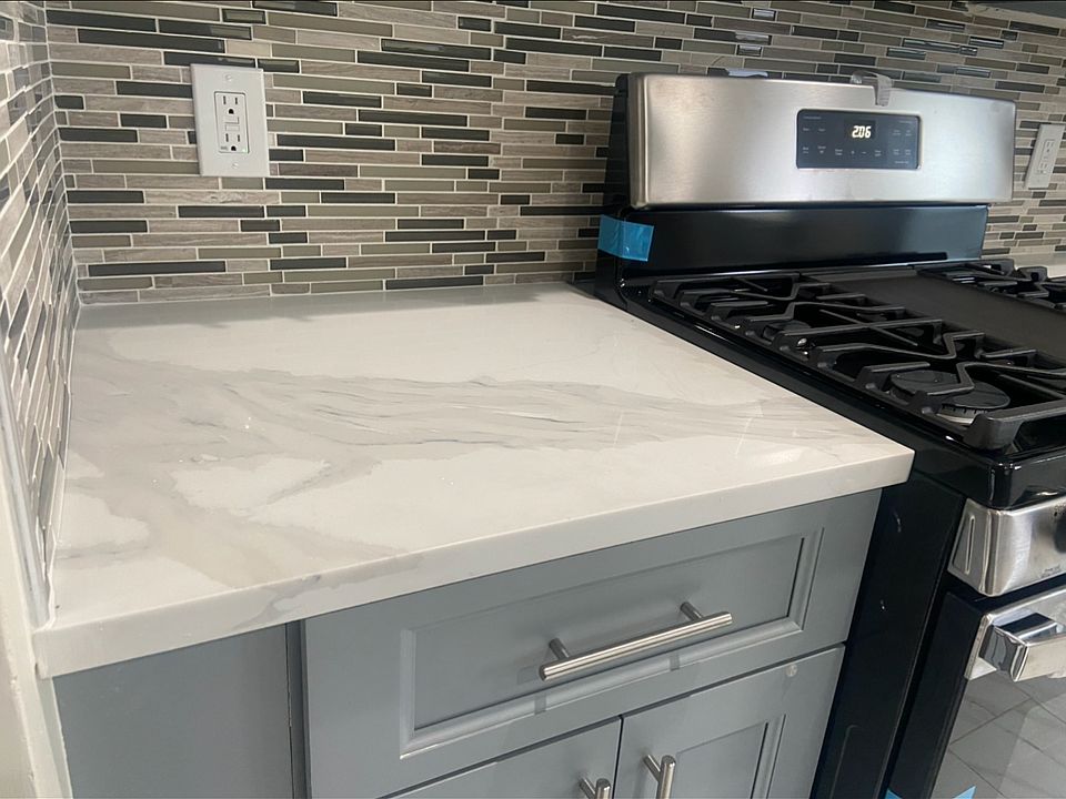 1st image of 16 Homestead Ave #2