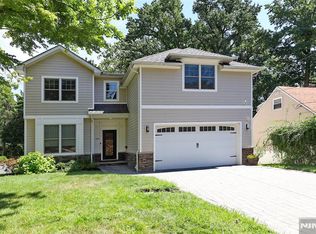 254 Concord St, Cresskill, NJ 07626