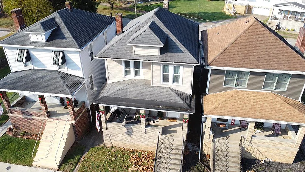 723 N Front Street photo 1