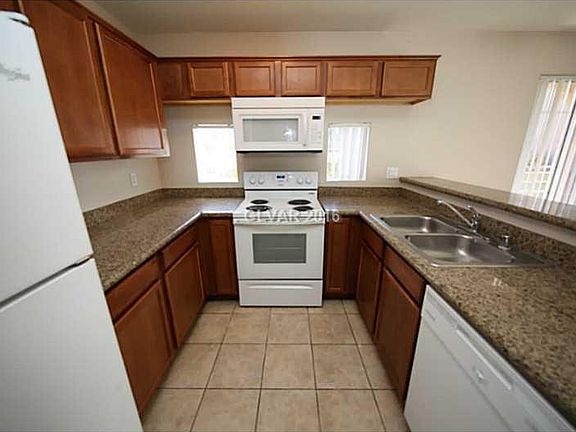 4th image of 2111 Sealion Dr Unit 104