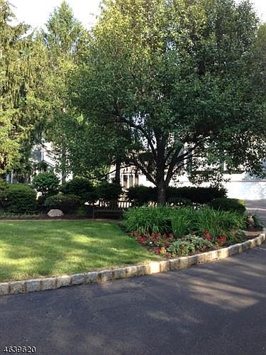 2nd image of 47 Meadowview Ln