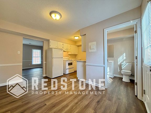 3rd image of 600 Church St #10