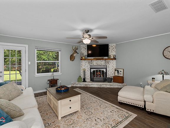 4th image of 504 Tullie Dr