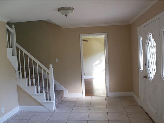 3rd image of 2605 Westwood Dr