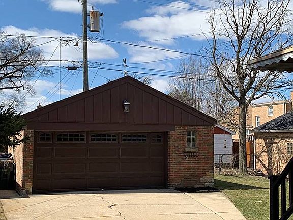 3rd image of 9612 S Millard Ave