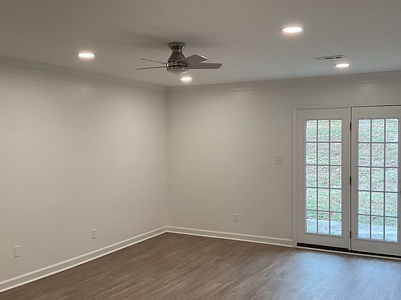 3rd image of 2912 La Villas Dr APT 204