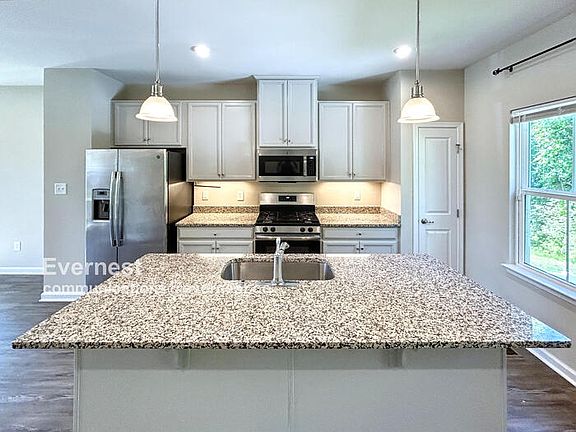 2nd image of 3934 Grove Point Dr