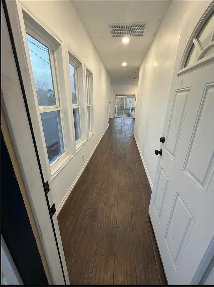 Building Photo - 5519 Osprey Dr #A