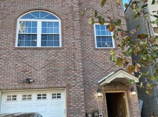 211 South St #1, Jersey City, NJ 07307