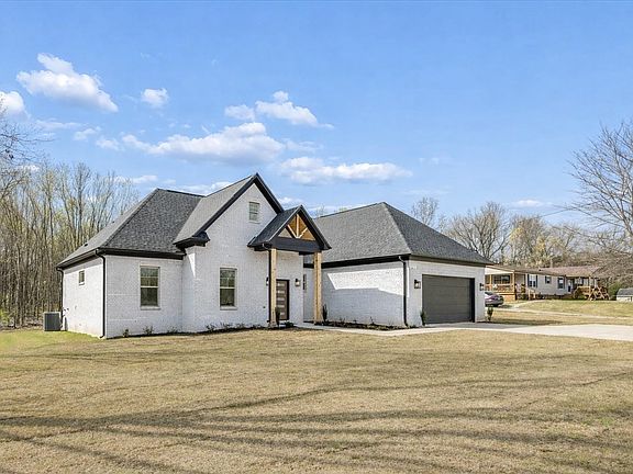 4th image of 2939 Brighton Clopton Rd