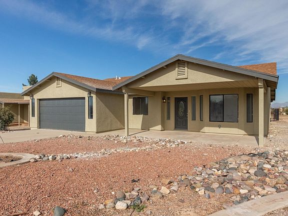 3rd image of 2845 E Adilene Dr
