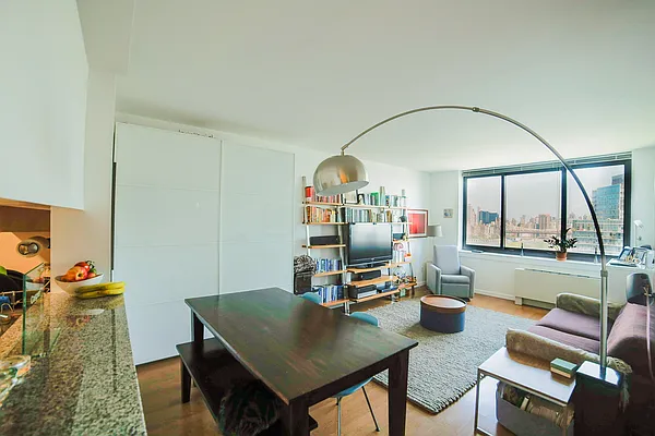 Rented by Nest Seekers International | media 1