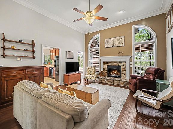 2nd image of 414 Yamasee Rd