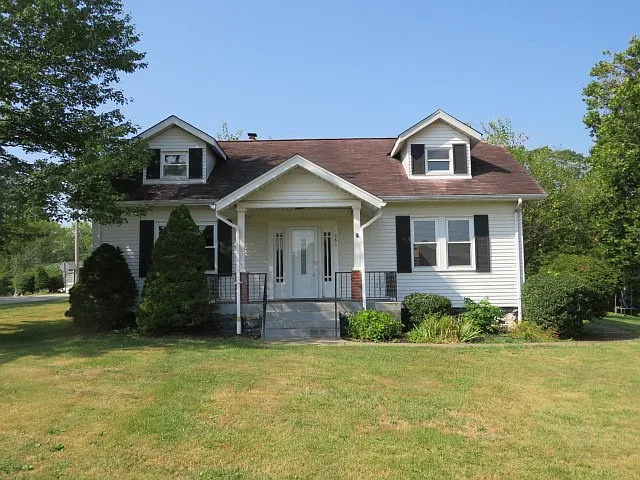 481 Cecil Henderson Rd photo 1