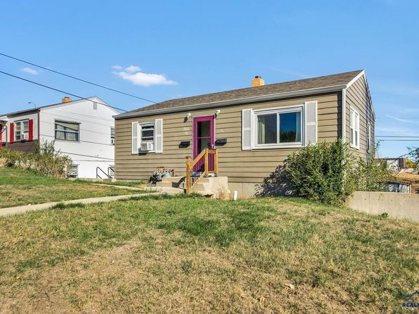 rapid-city-south-dakota-218888853 picture