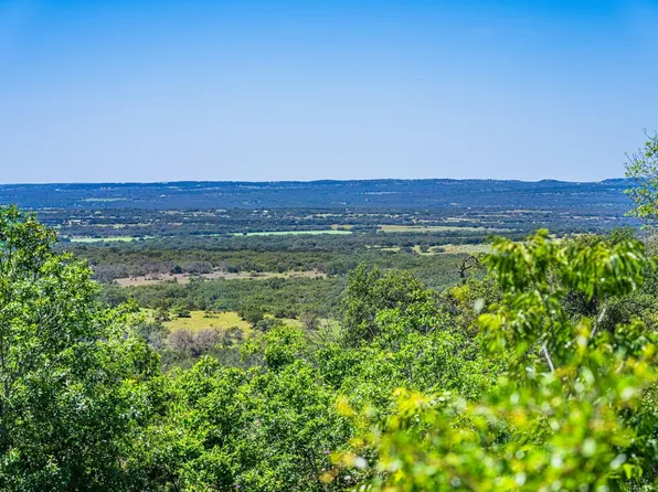 409 Osage Way, Johnson City, TX 78636