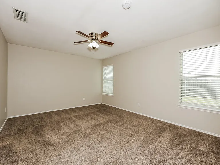 2736 Cochran Way — Photo 10
