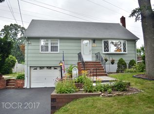 160 McKinley Ave, East Hanover, NJ 07936