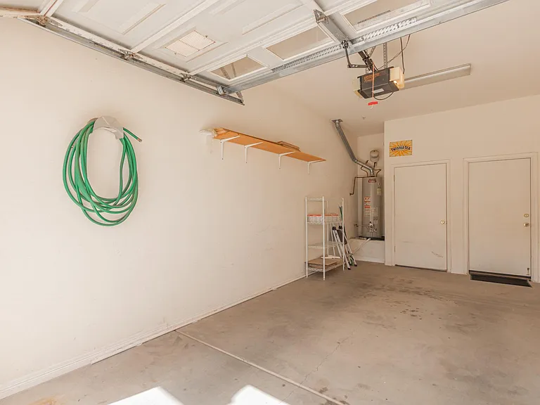 3800 S Cantabria Cir — Photo 28