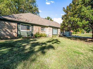 5220 S Irvington Ave, Tulsa, OK 74135