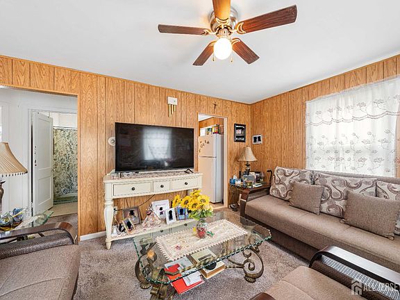 3rd image of 78 Spring St