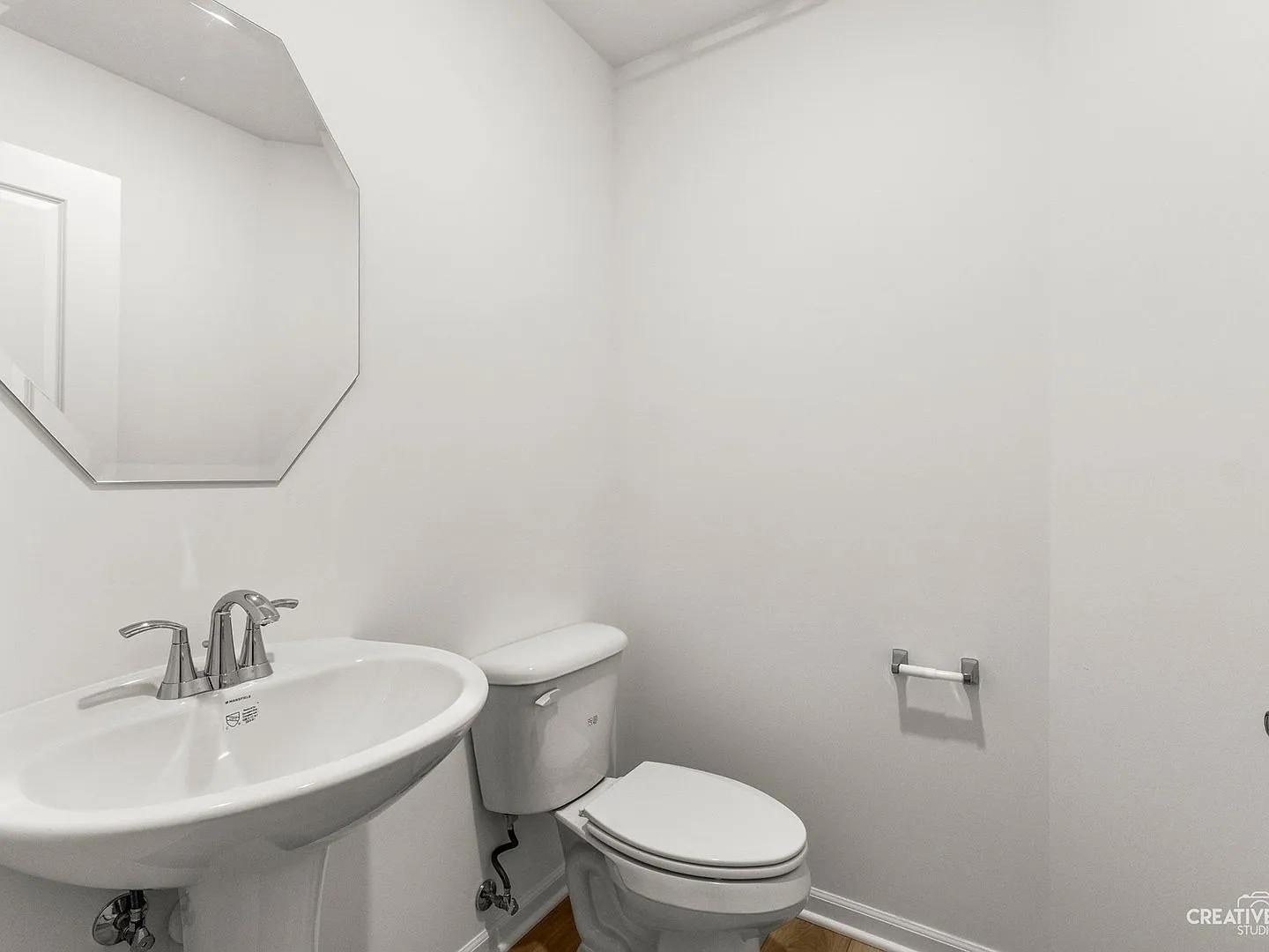 3 bed, 2.5 bath, 2039 sqft, $3,000 — Photo 3