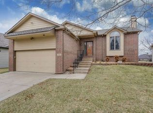 2344 N High Point Ct, Wichita, KS 67205