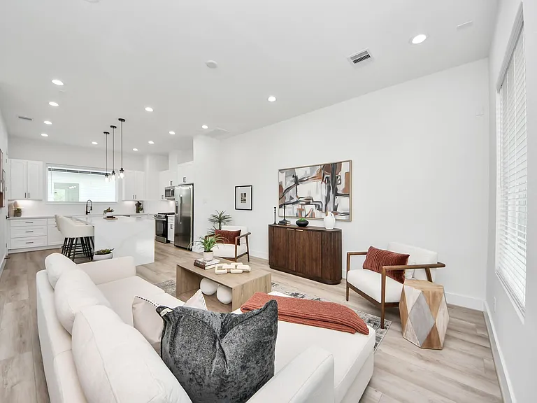 7723 Hammerly Blvd #B — Photo 19
