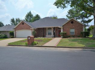 2818 Gloucester Dr, Tyler, TX 75707