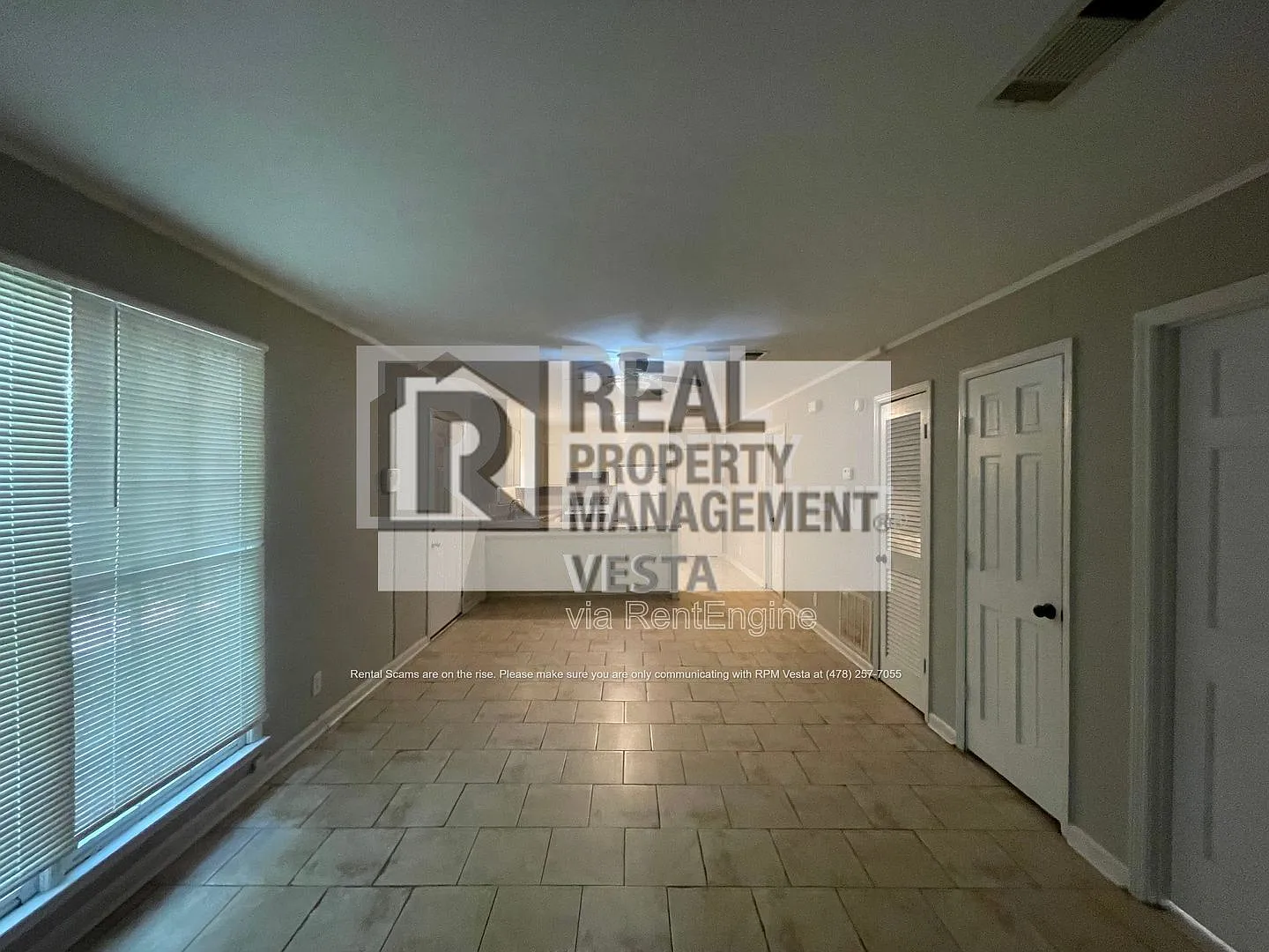 2 bed, 1.0 bath, 1000 sqft, $850 — Photo 2