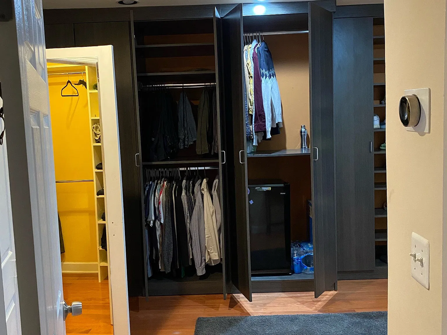 Master suite with en-suite bathroom — Photo 3