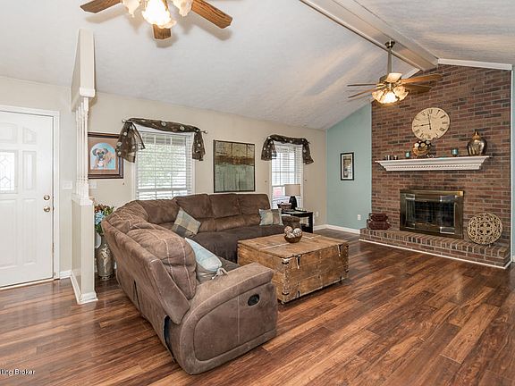2nd image of 172 Kamp Dr