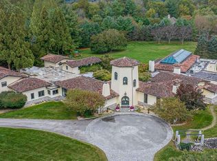 100 Springhouse Ln, Newtown Square, PA 19073