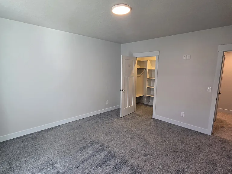 3253 W Oxford Loop — Photo 18