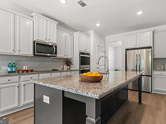 3rd image of 5257 Shorthorn Way