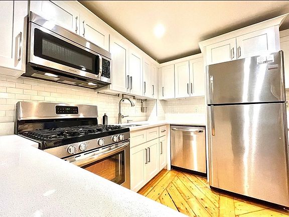 2nd image of 497 Sumner St #2